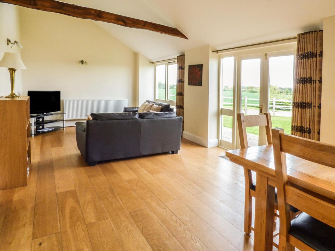 The Cart Shed Villa High Catton Exterior photo